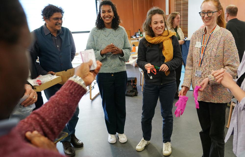 An animated discussion about disposable plastics as part of the exhibition curation.